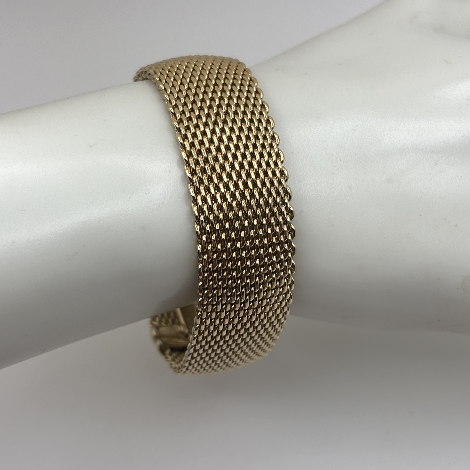 Woven Mesh Bracelet 14K Gold Electroplate ESPO Signed 7.5″ long; 0.75” wide 44g