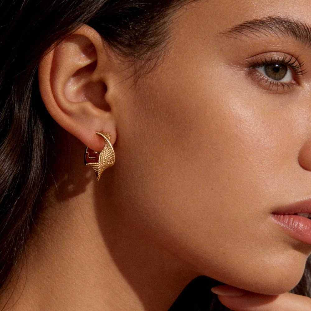 14K Gold Plated Twisted Flower Texture Earrings Wave Shaped Earrings Fashion