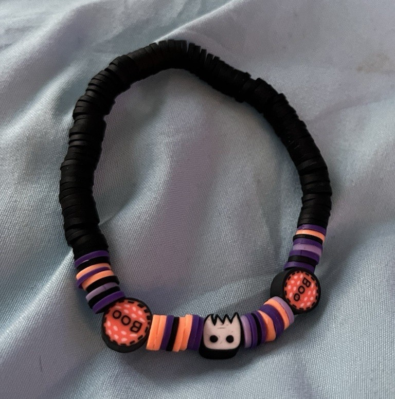 Halloween Stretch Plastic Beaded Charm Bracelet Black Purple Orange White