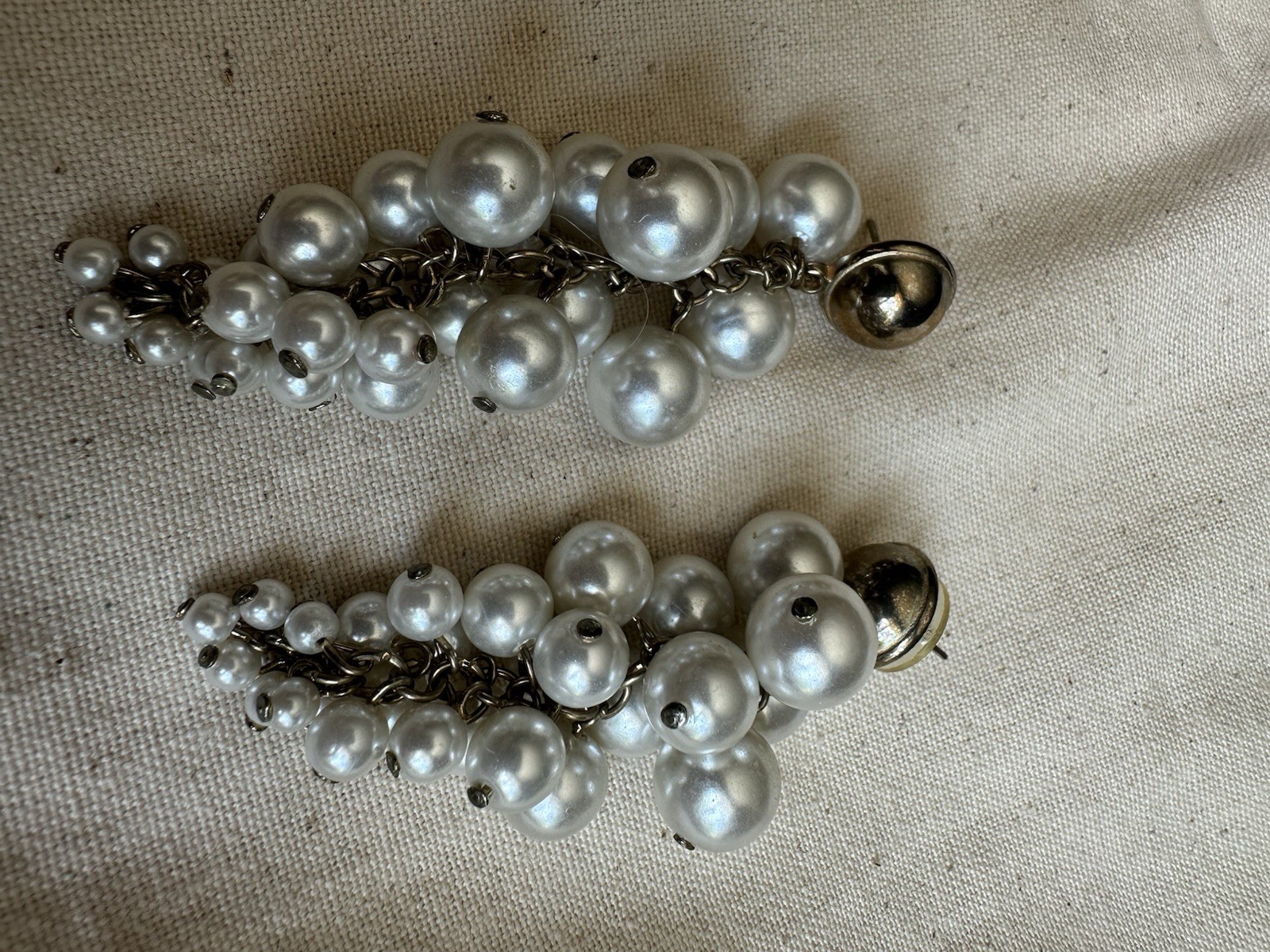 Gold Tone Faux Pearl Cluster Dangle/Drop Earrings White Round Post Closure Pair