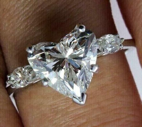 Heart Simulated Diamond Women’s Stunning Promise Band Ring 14K White Gold Plated