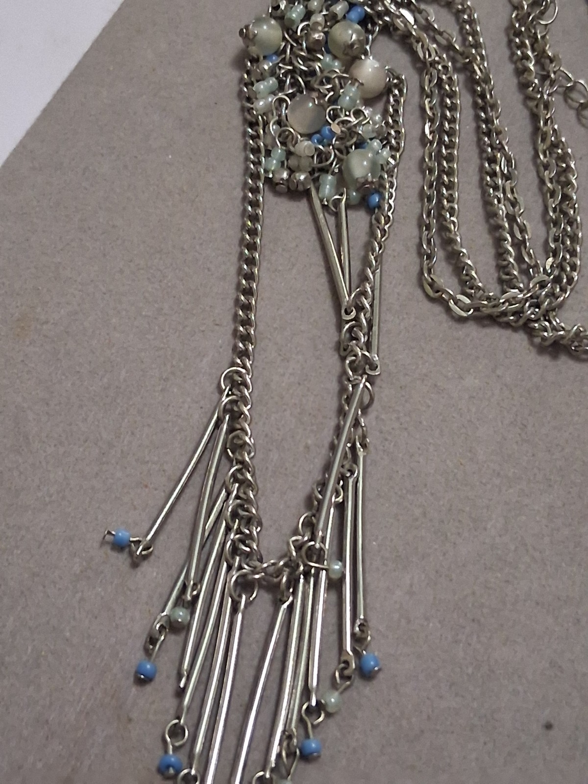 Double-strand bead cluster & fringe style necklace, blue & white beads, silverto