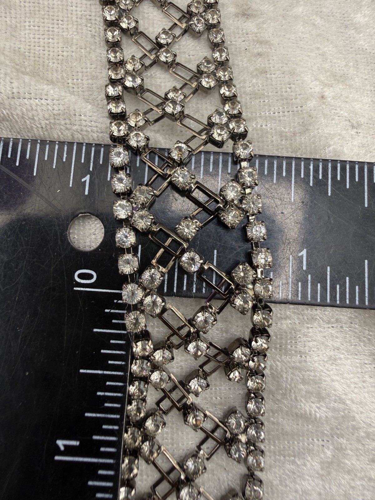 Rhinestone Bracelet Black Tone 7.5″