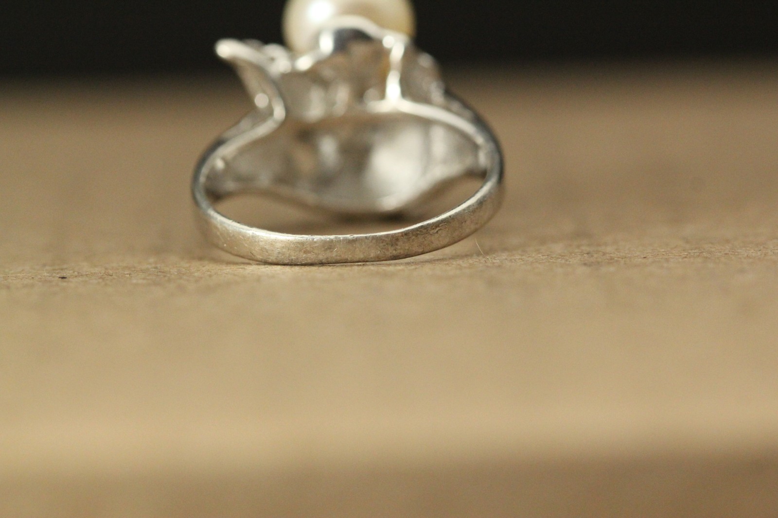 Pearl & CZ Swan Design Sterling Silver 925 Ring Size 7, 4.4 grams (RIN9552)