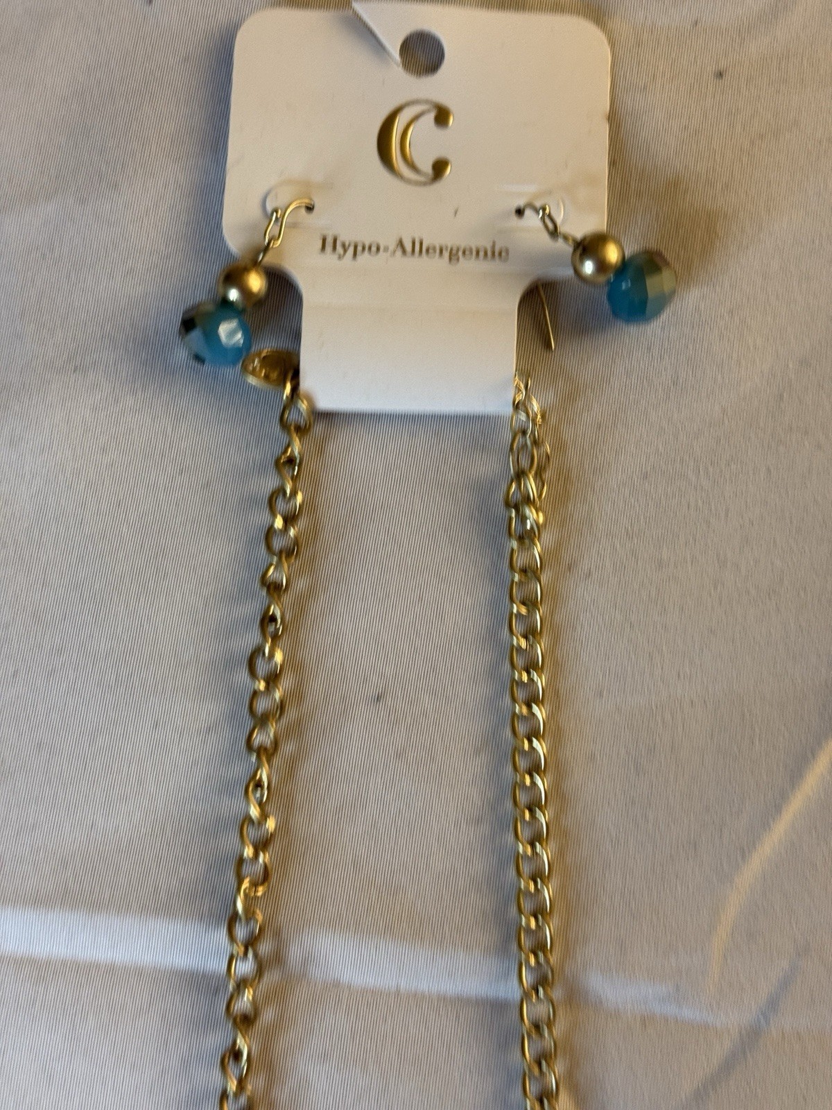 NWT Charming Charlie Hypoallergenic Turquoise Beaded Necklace with Earrings