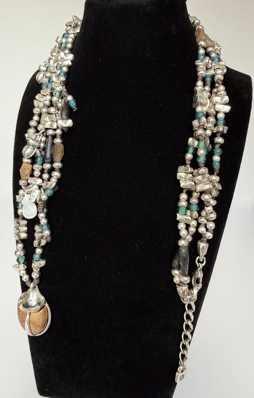 UNOde50 “Es Cara” Necklace Multi-Strand Beetle Scarab Necklace Retired – Spain