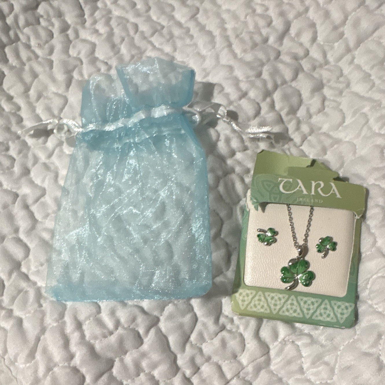 Tara Lucky Green Clover Crystal Jewelry Set Necklace & Earrings Silver S3101