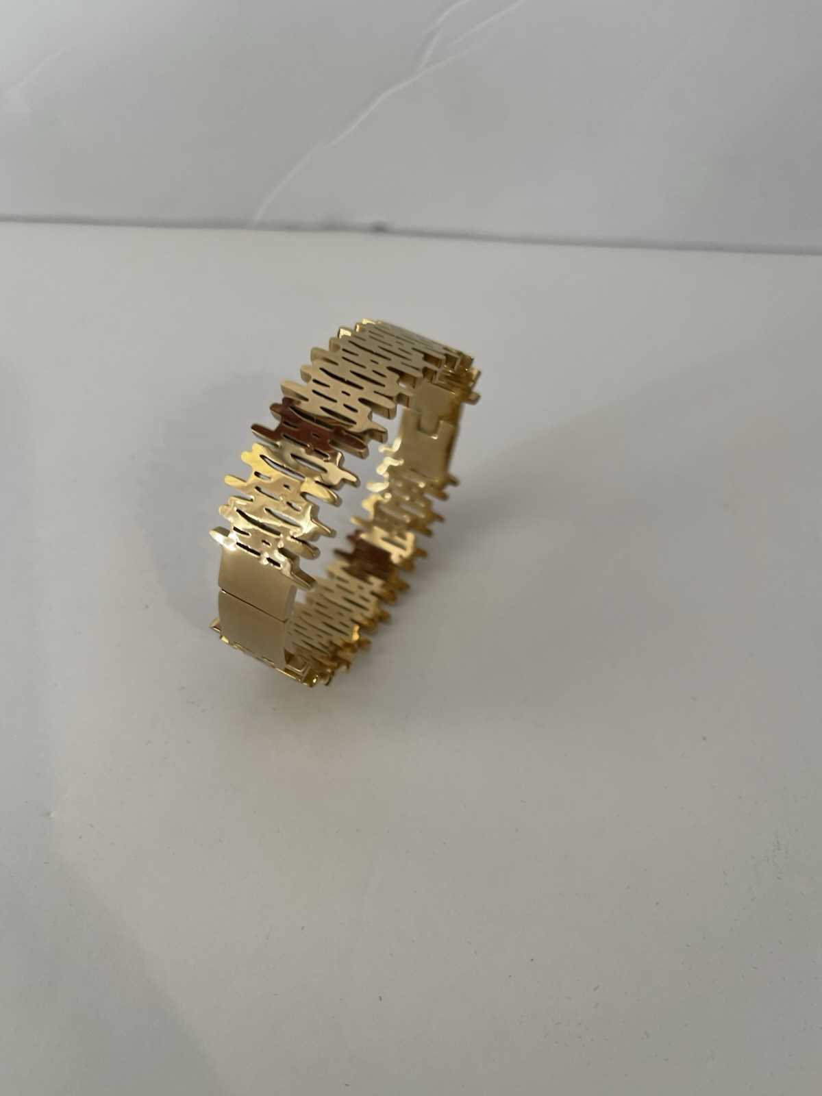 Bold Gold Tone Stainless Steel Geometric Wristlet Bracelet Large 10”