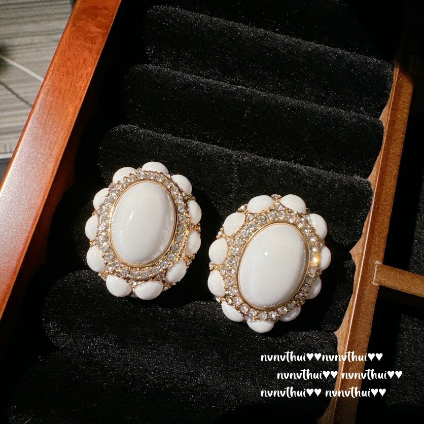 Sotheby’s Cream Egg Flower Gemstone Vintage Gold Cream Rose Zircon Earrings