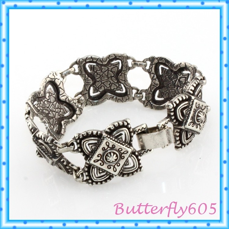 Brighton Vintage Silver Fold Over Clasp Bracelet 7.25″