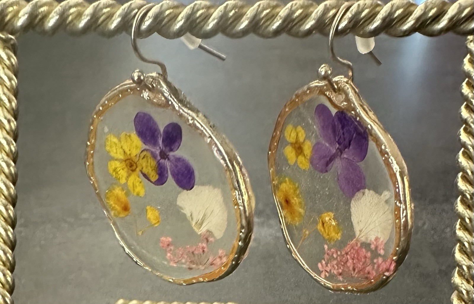 Real Pressed Flower Botanical Dangle Earrings Clear Resin Gold Plated