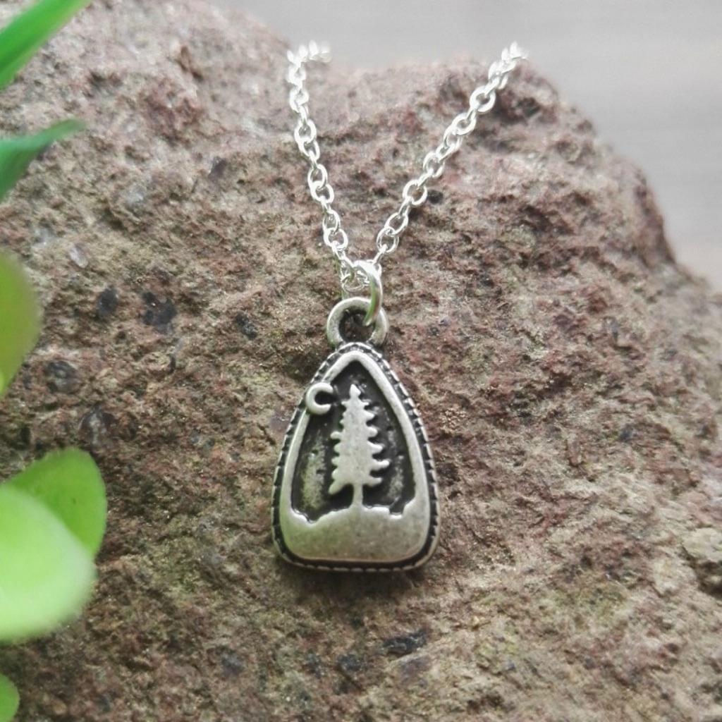 PINE TREE NECKLACE 15″ Chain Pewter Pendant Outdoor Camping Mountain Wilderness