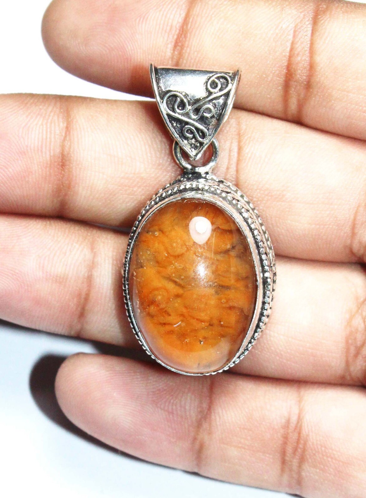 Top Garden Quartz Oval Shape Handmade Gemstone Pendant Jewellery Size 2 Inches