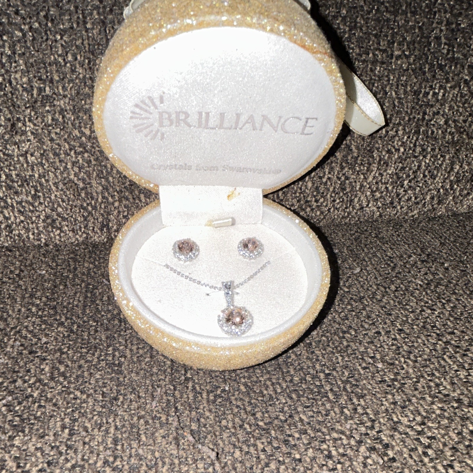 Brilliance Crystal Silver Plated Necklace & Stud Earrings Jewelry Set Brand New