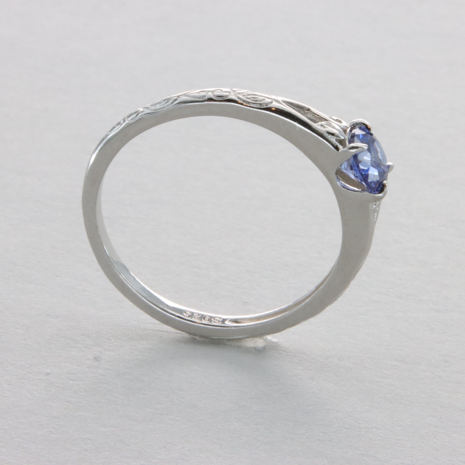 Round / Circle Blue TANZANITE Ring – 925 STERLING SILVER #2e
