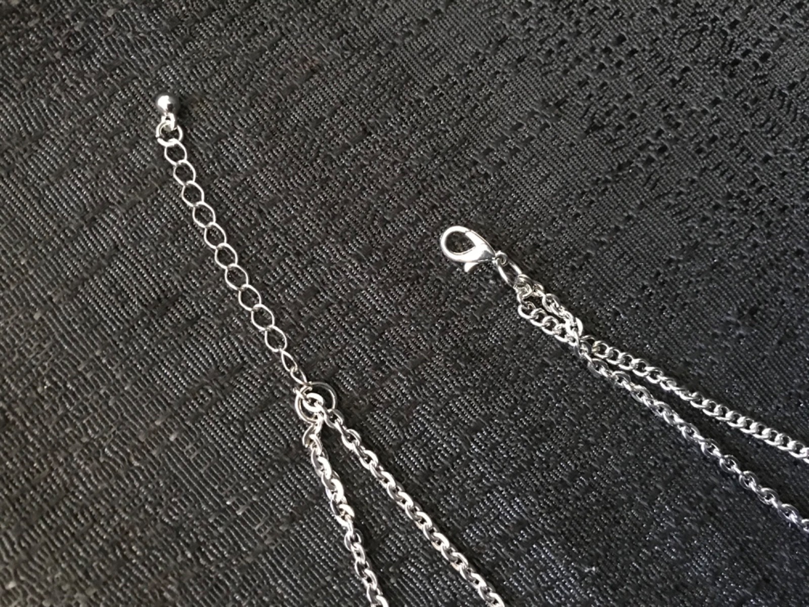 15 in – 26 in Silver Necklace w/ 20 Clear Crystals