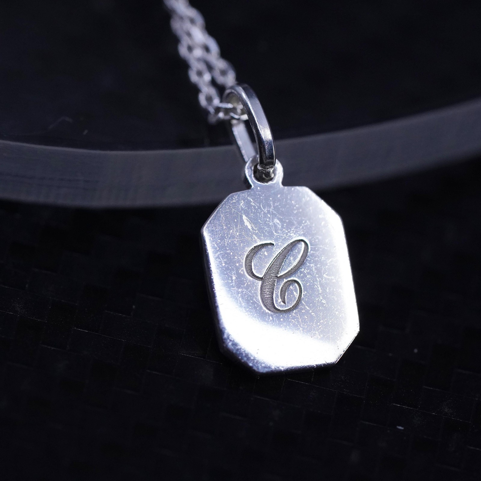 16+2”, vintage Italian sterling silver 925 circle necklace letter E tag pendant
