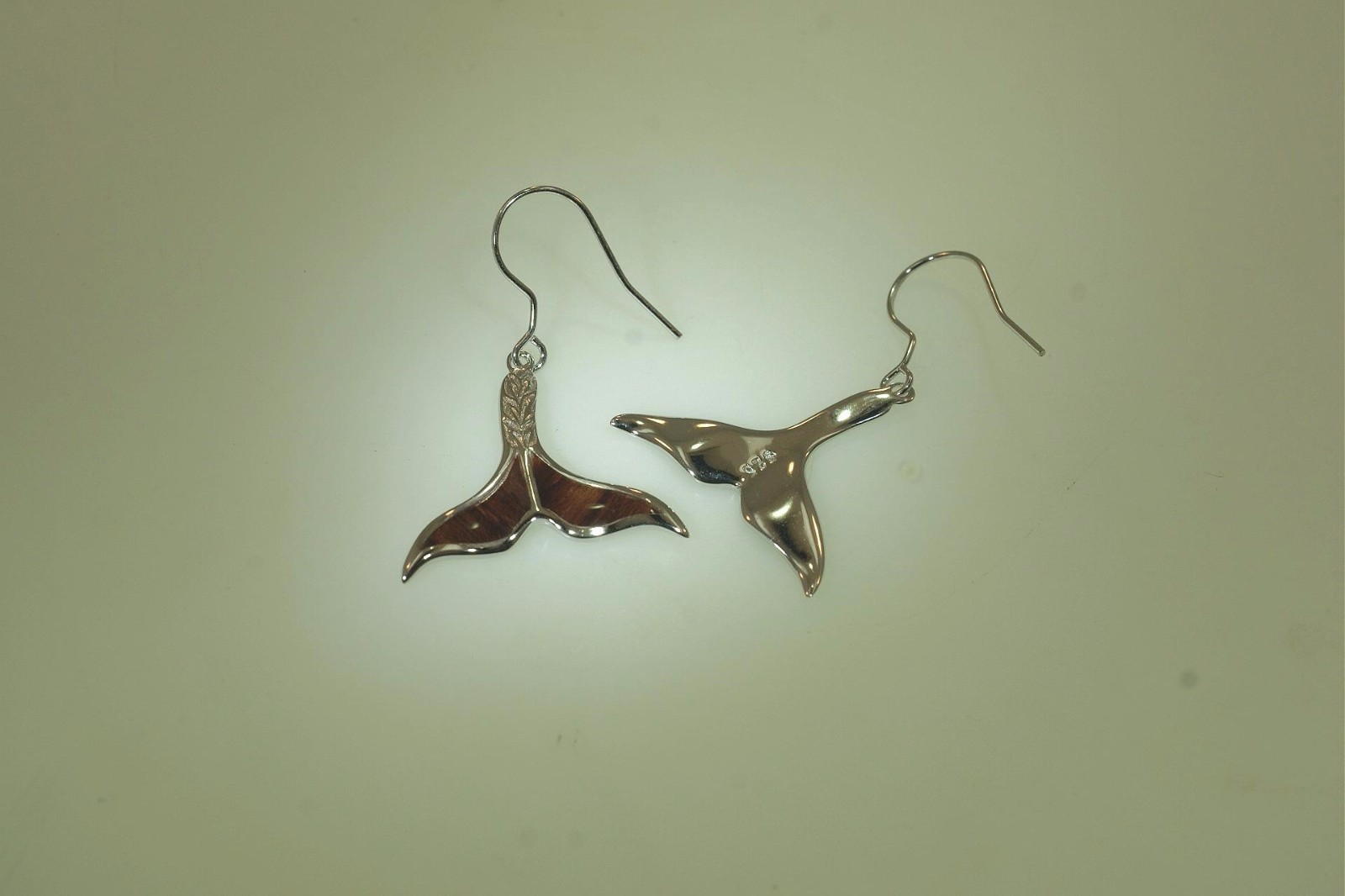 21mm Hawaiian Solid 925 Silver Inlaid Koa Wood Whale Tail Maile Hook Earrings