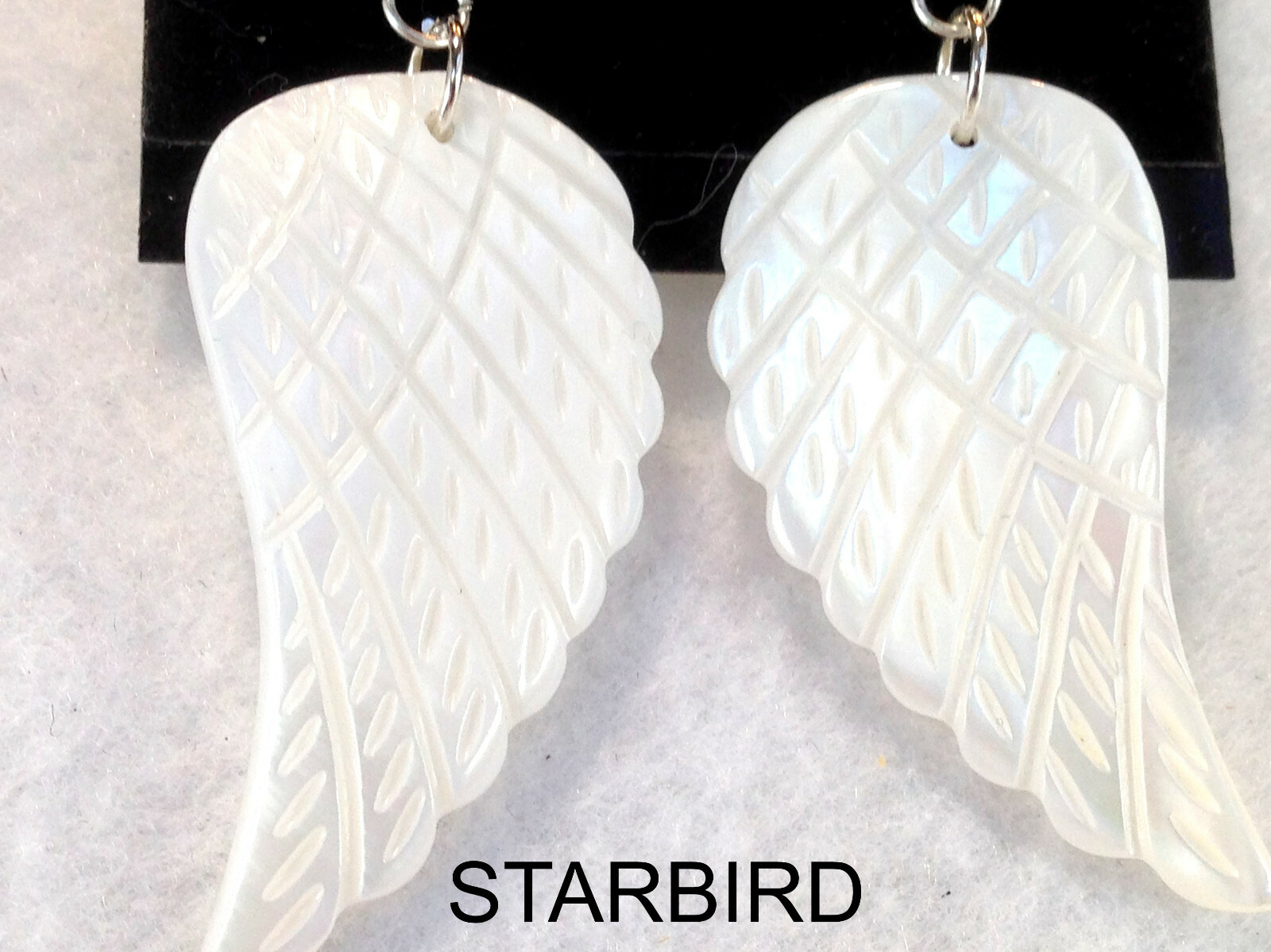WHITE ANGEL WING MOTHER OF PEARL DANGLE EARRINGS 80’s VINTAGE