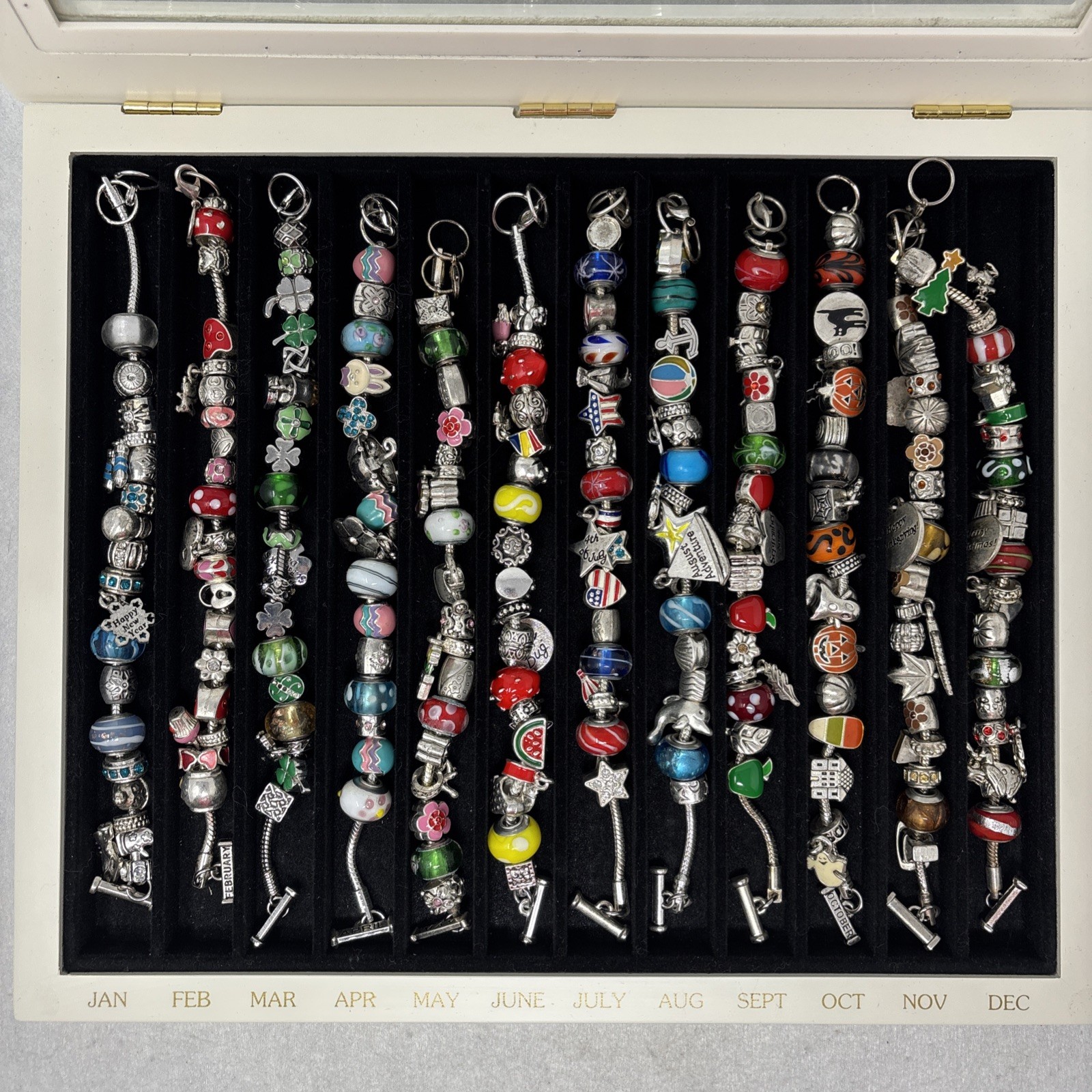 Willabee & Ward 12 Month Bracelet Y2K Complete Charm Set + Wood Display Case EUC