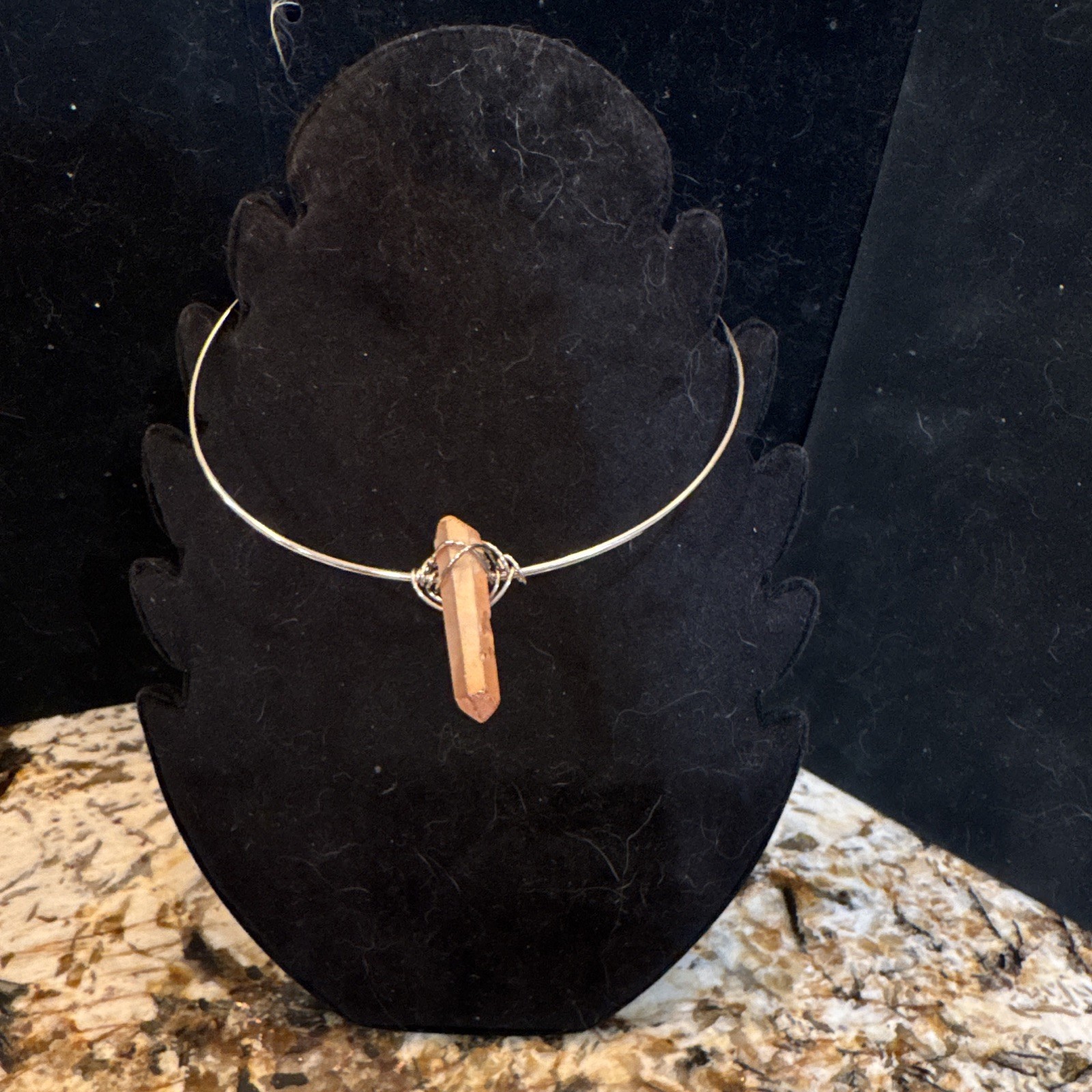 Silver Tone Choker Necklace Wire Wrapped unknown stone Point Stick Charm 16in