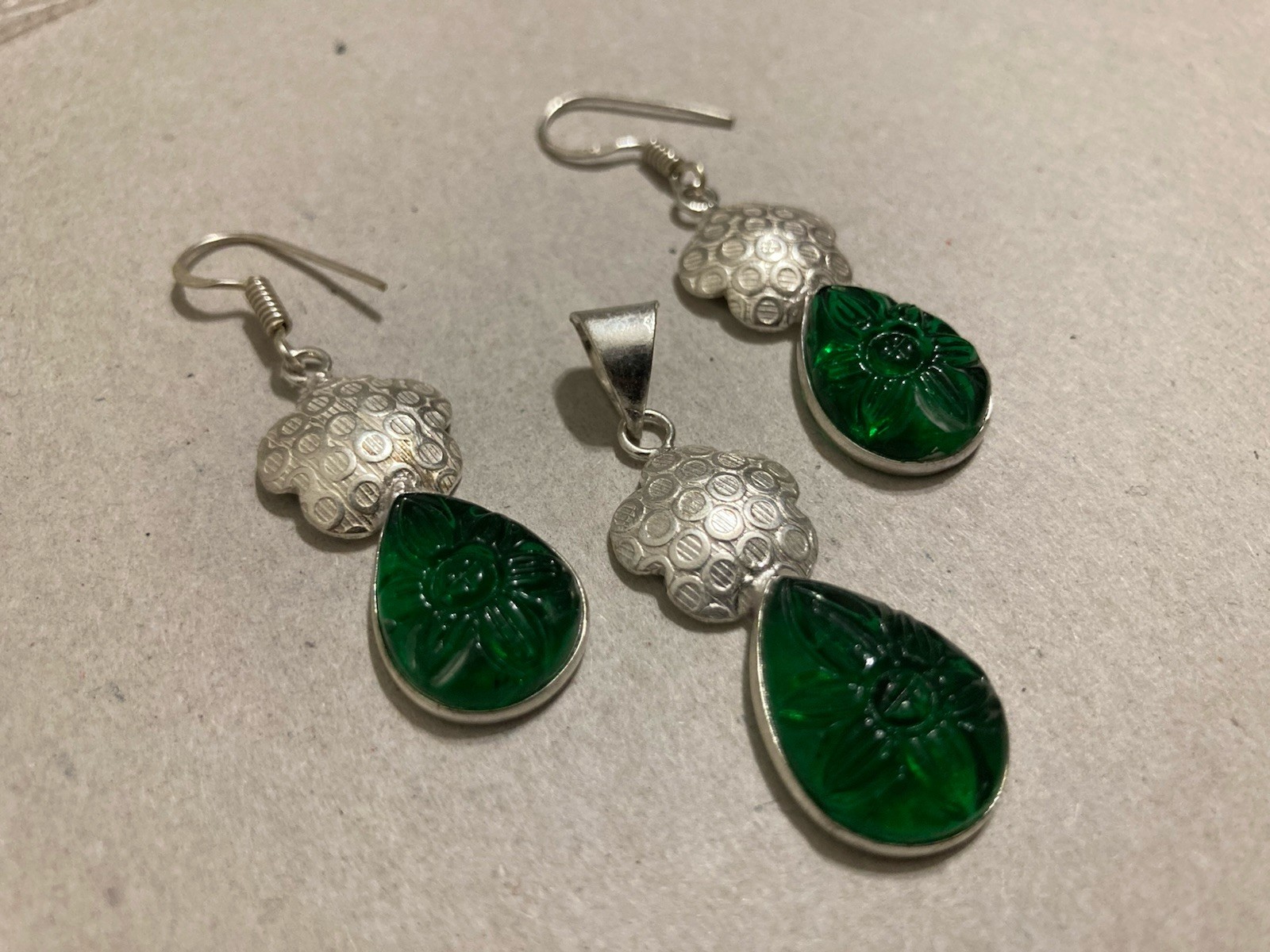 Green Chromium Diopside Earrings Necklace Pendant Jewelry Set Flower Teardrop