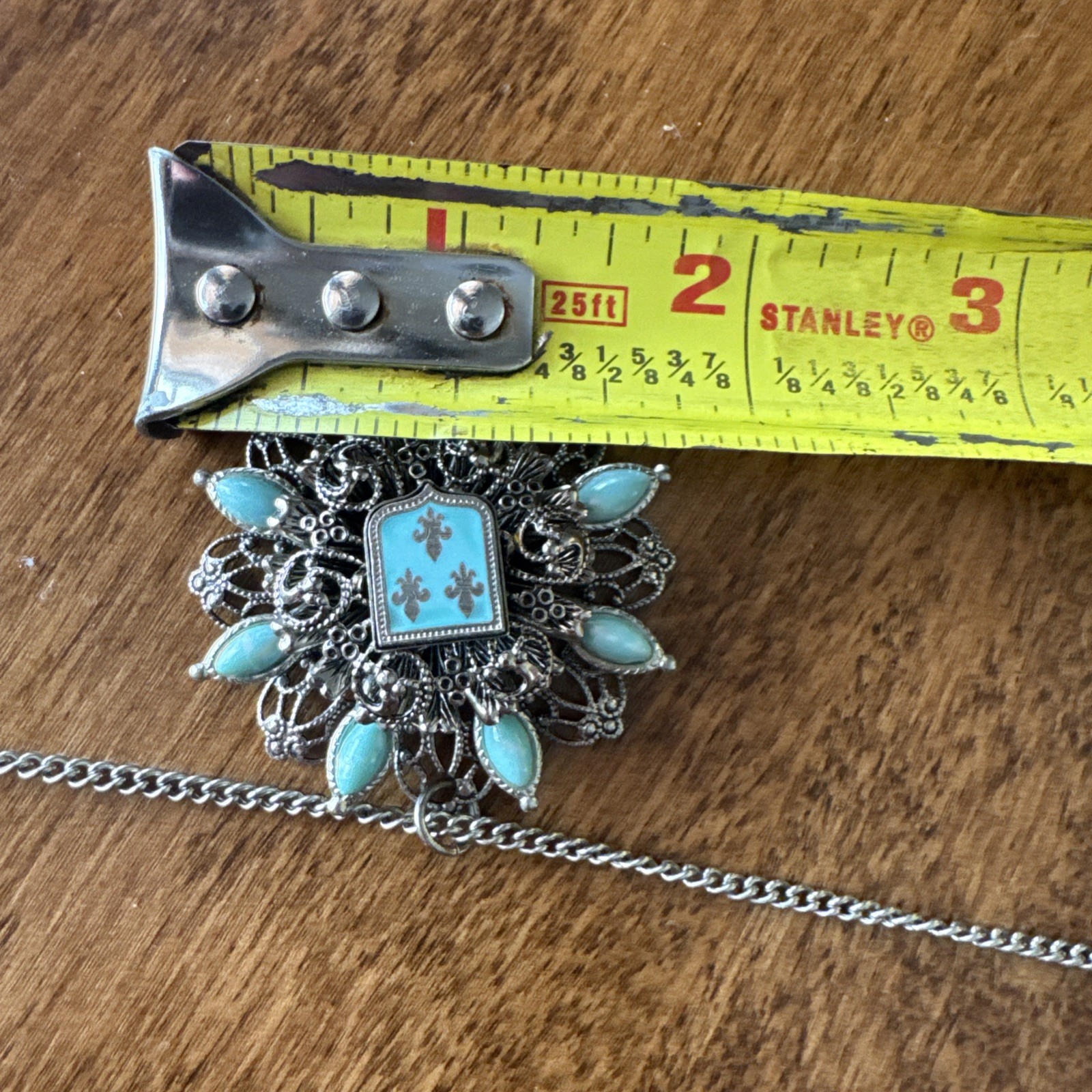 Vintage Necklace Filigree Pendant Silver Tone On Silver Tone 18” Chain