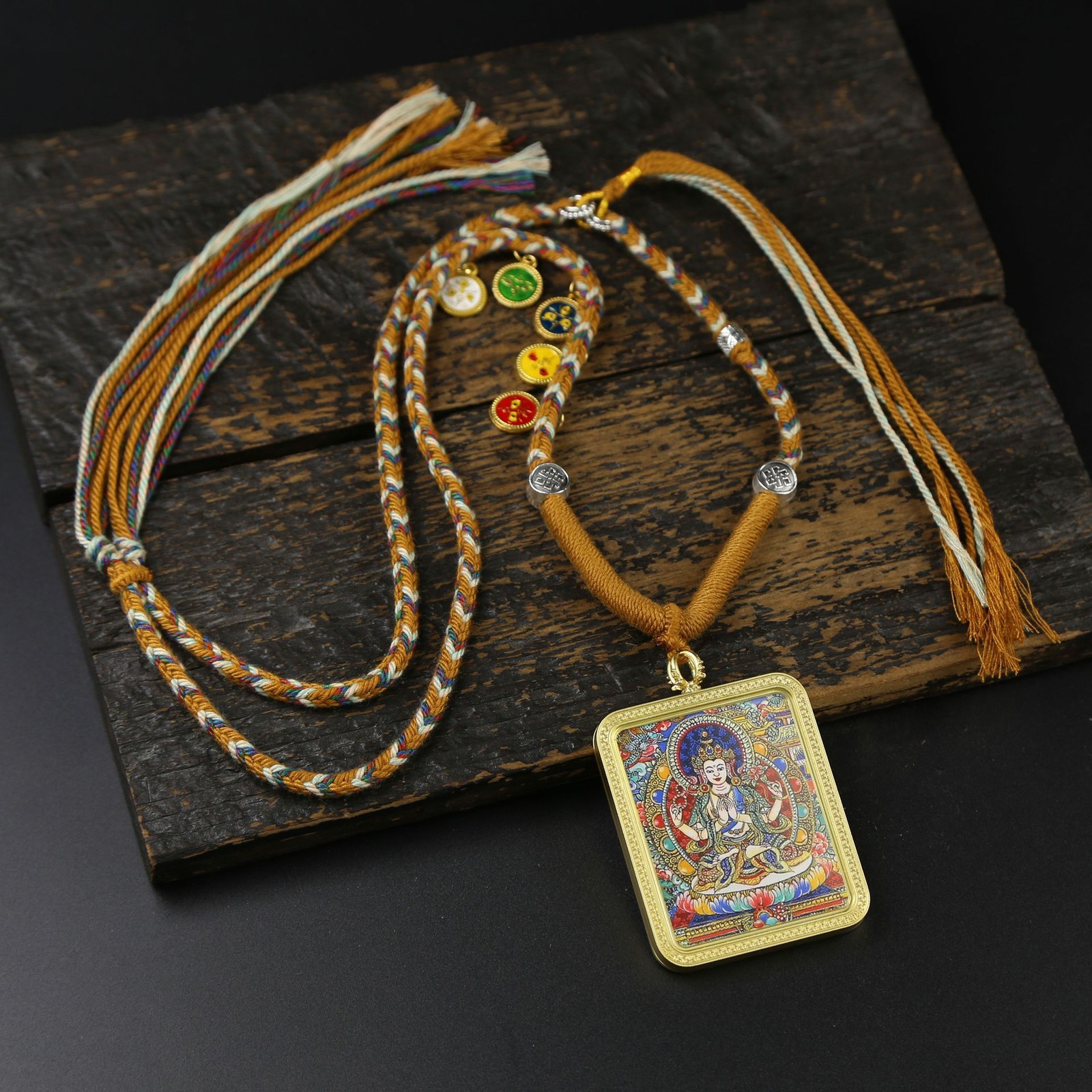 Thangka pendant guardian deity amulet necklace hand knitting amulet Buddhism