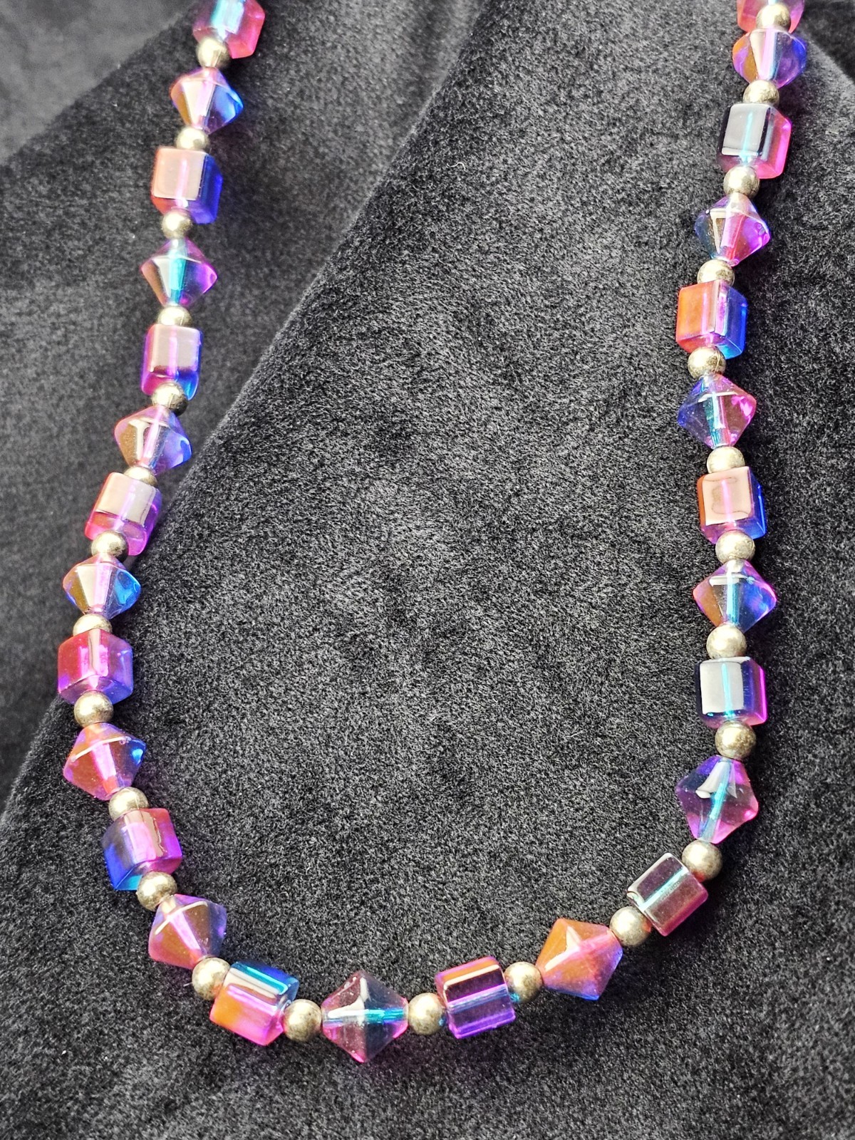 Vintage UV Reactive Possibly Color Process Necklace 15″ Cube & Bicone Beads 25g