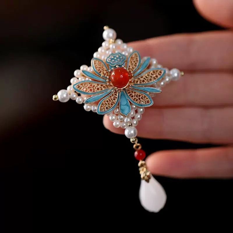 Classic Exquisite Brooch Accessory Lapel Pin Qipao Collar Decoration