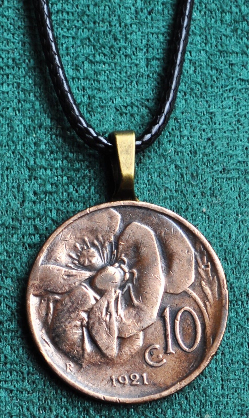 Italy Honey Bee Coin Pendant Necklace