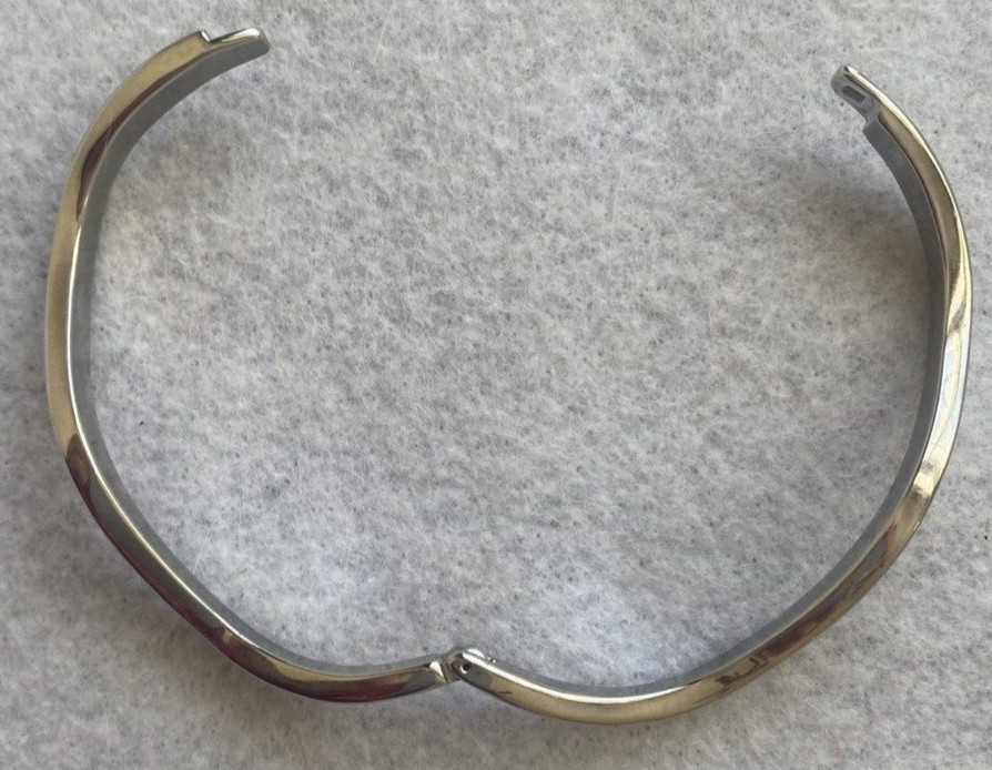 Silver Tone Hinged Bangle Shiny Rhinestones Bracelet 2 3/8 x 2 In. Diam.