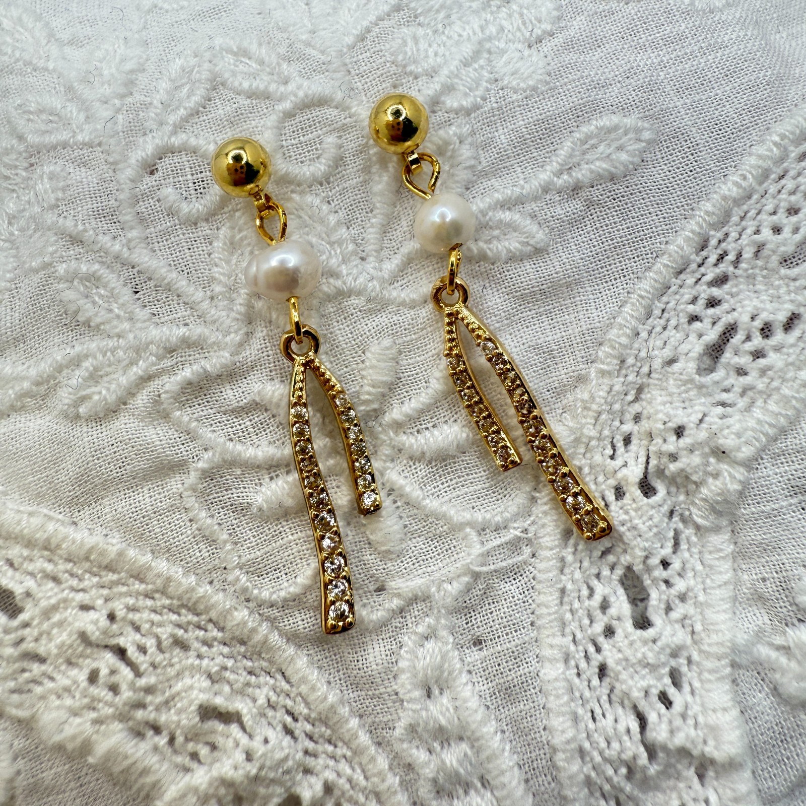 Natural Freshwater Pearl Earrings 14K Gold Plated Ribben Zircon Drop Handmade