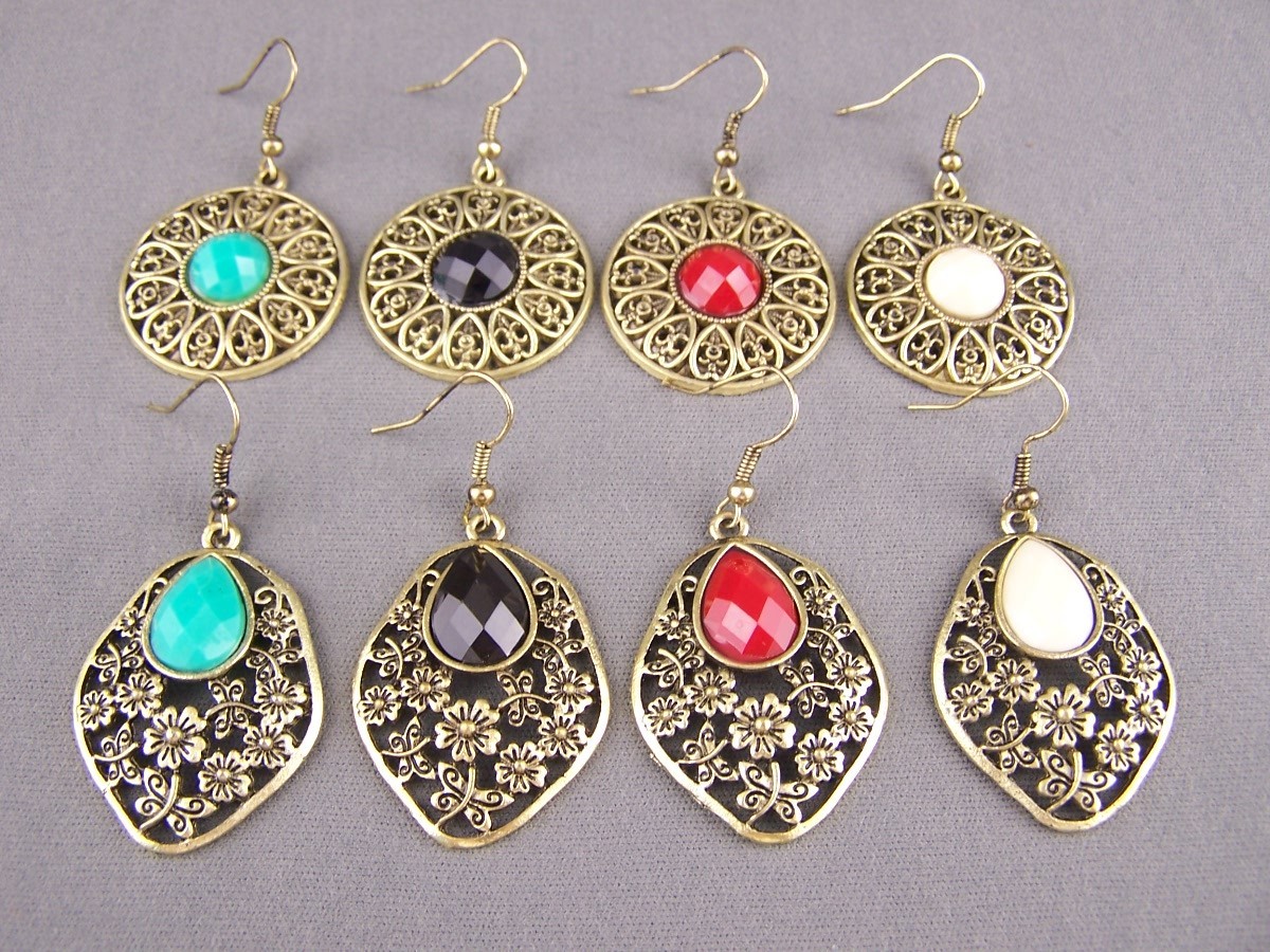 Cream round medallion earrings faceted gem flower dangle 1 7/8″ long bronze gold