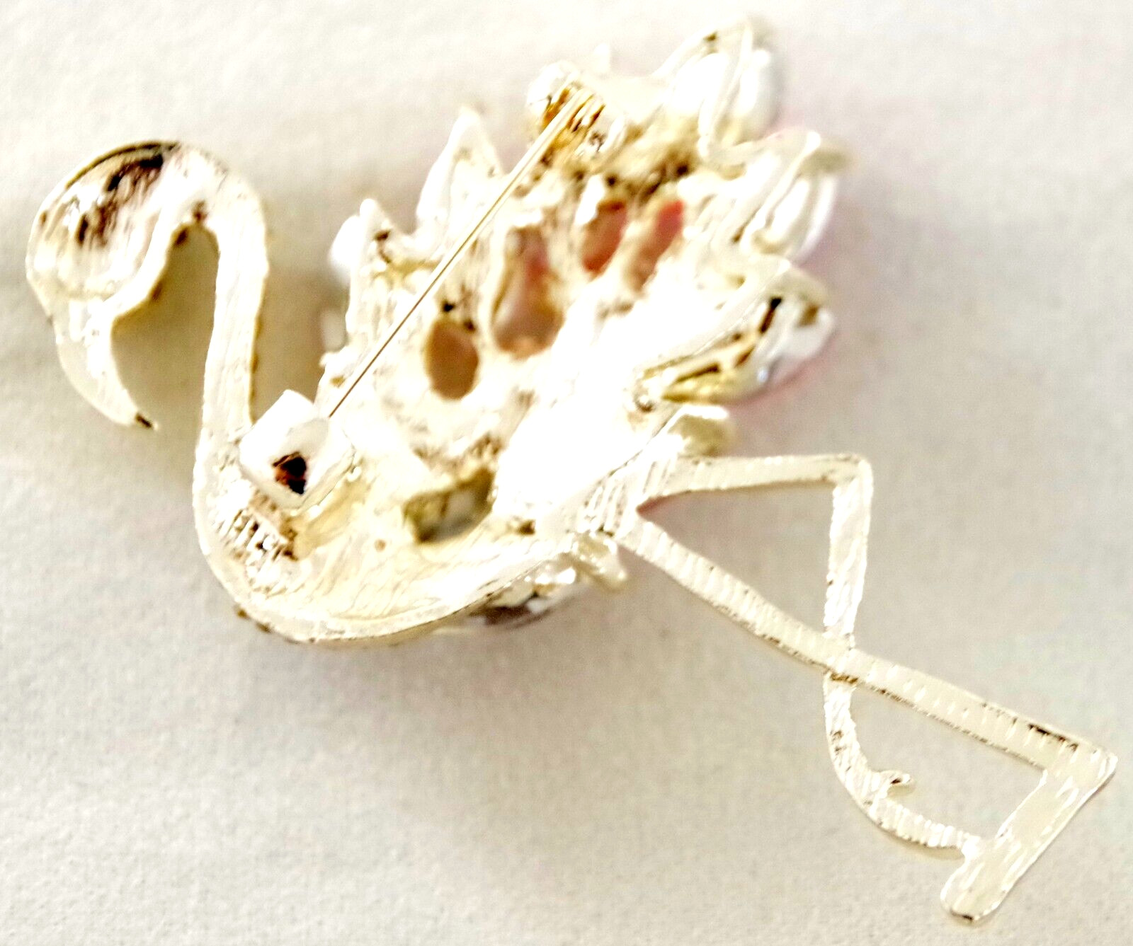 2 1/8″ NEW MARQUISE CRYSTAL RHINESTONE & GOLD TONE PINK FLAMINGO BIRD BROOCH PIN