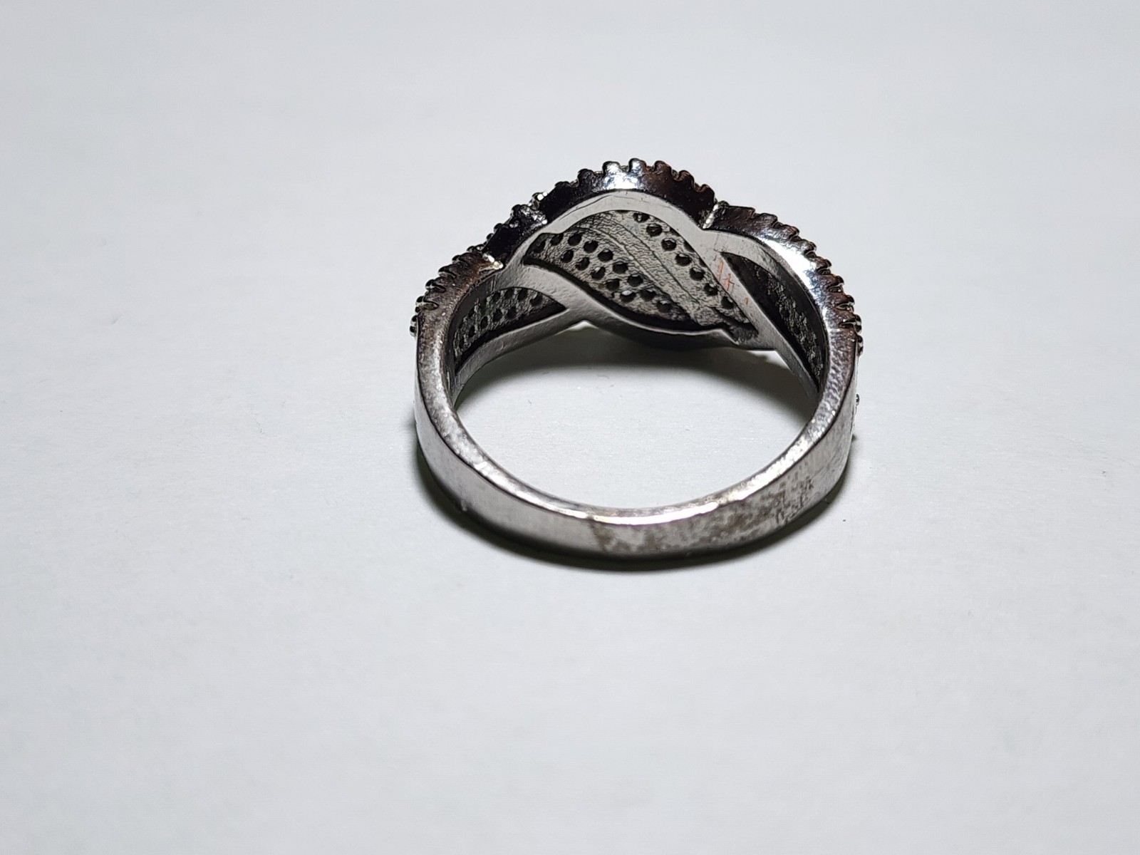 Women’s 925 Solid Sterling Silver Black & White CZ Pave Set Band Ring Sz 8.75