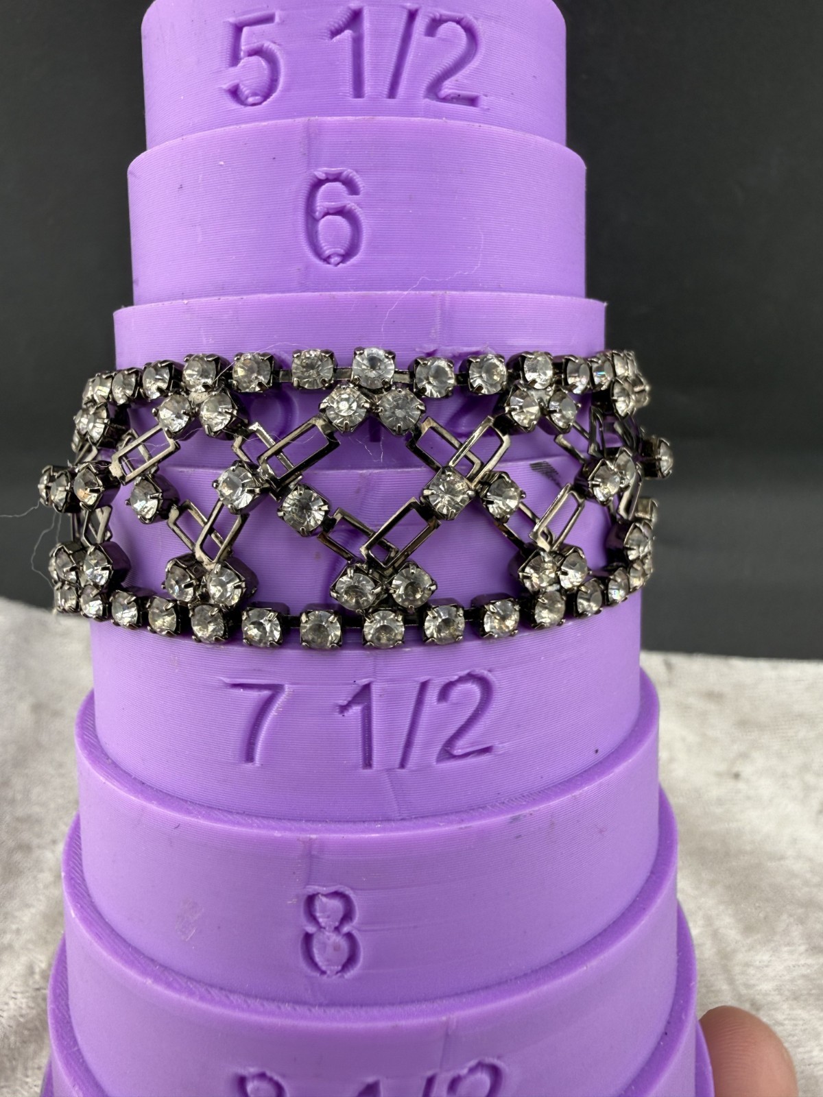 Rhinestone Bracelet Black Tone 7.5″