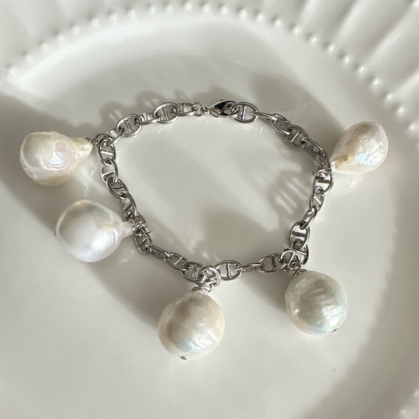 5 Natural Baroque Pearls Silver Tone Cable Chain Charm Bracelet Lobster Lock