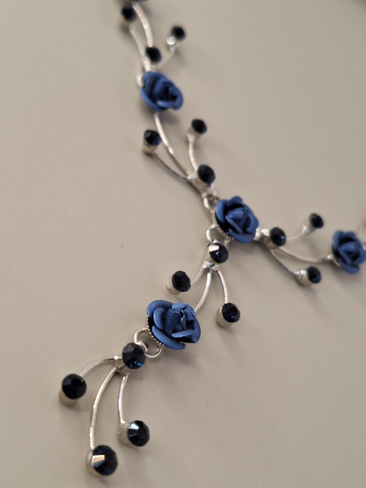 Women Collection by Veritas Navy Blue Rose Necklace Silver Tone Nickel Free