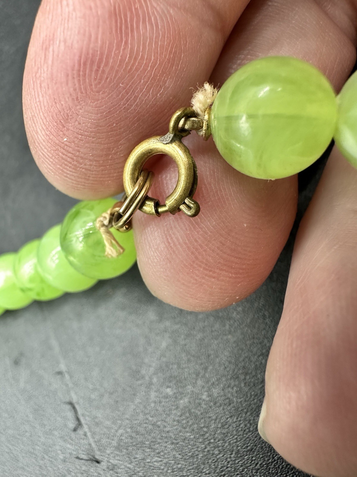 Vintage Costume Jewelry Beaded Necklace Green plastic Lime Glows 11.5in