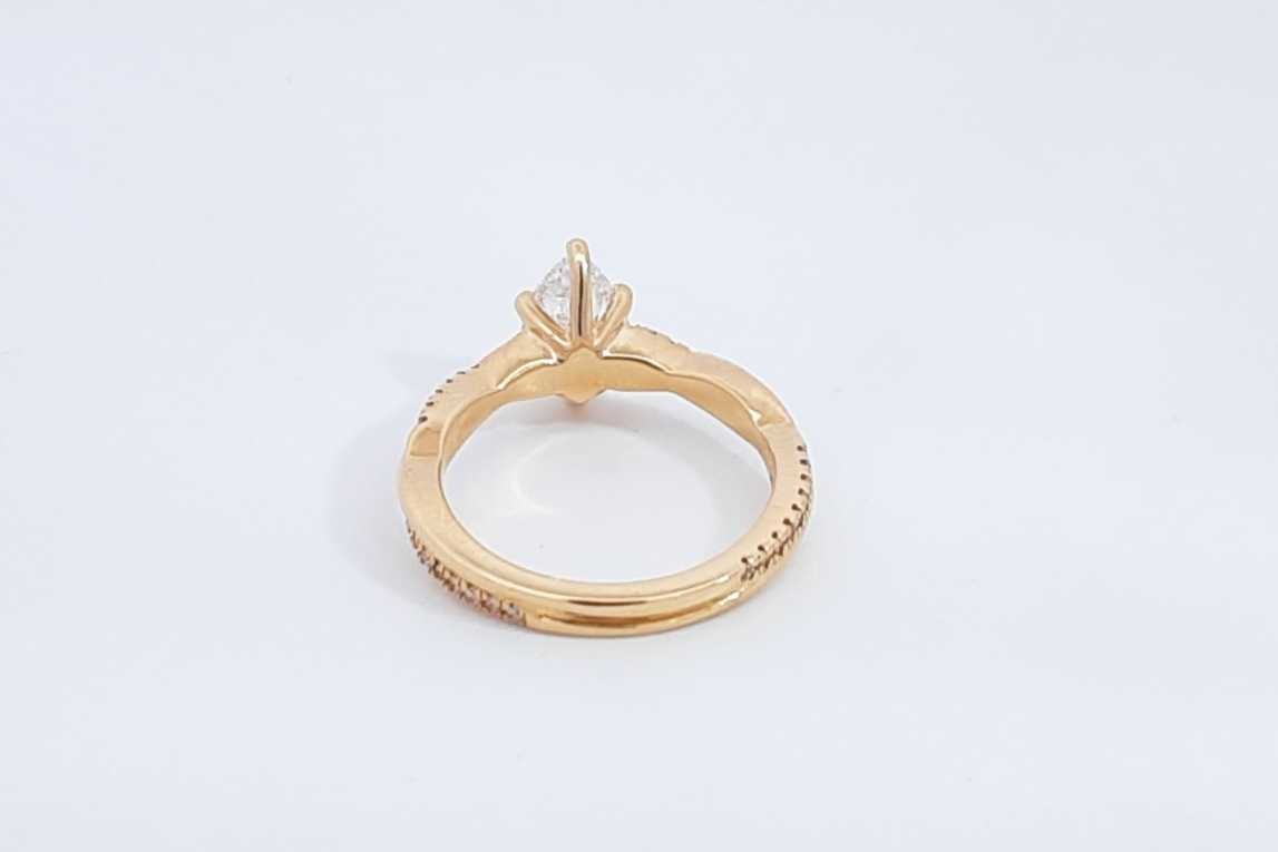 0.80 Ct Lab Created Pear Cut Diamond 18k Gold Ring & Cert 3.8g Sz4.5 Eb0526pxzdu