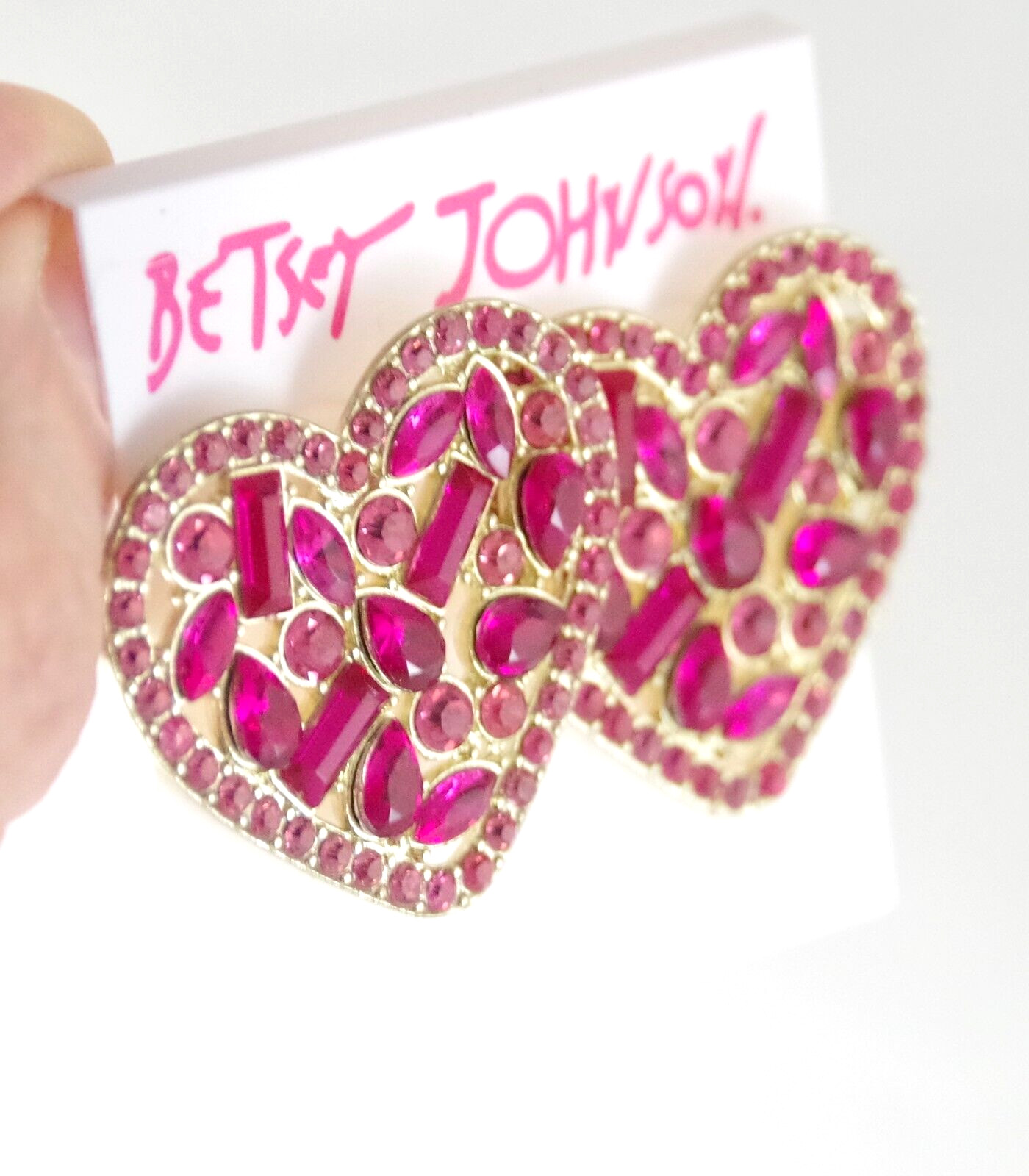1.25″ BETSEY JOHNSON PRETTY-IN-PINKS CRYSTAL RHINESTONE VALENTINE HEART EARRINGS