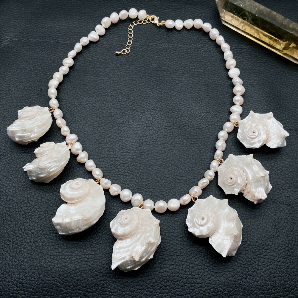 White Baroque Pearl Conch Shell Pendant Statement Necklace Women Collar Jewelry