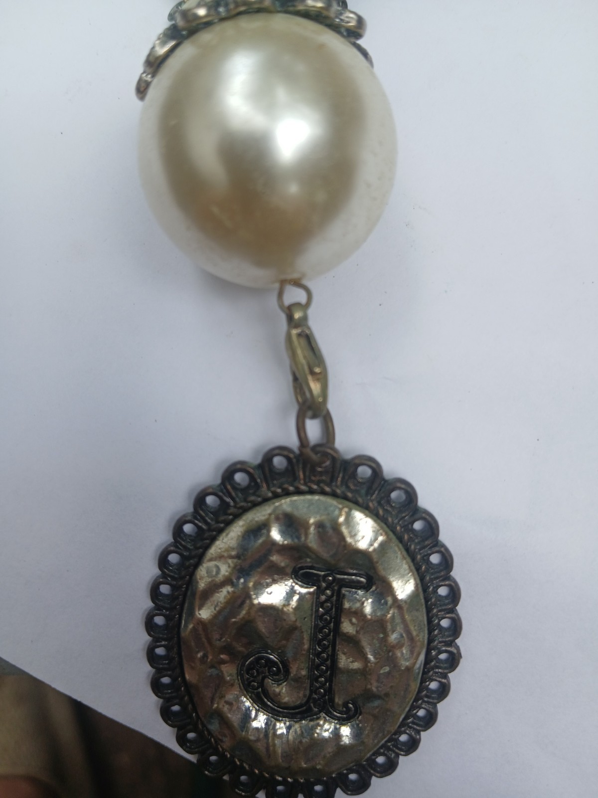 Vintage Designer Plunder detachable initial J pendant large pearl necklace