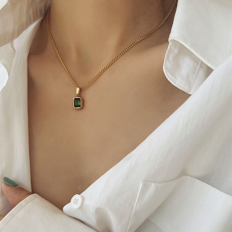 Woman 18K Gold Plated Stainless Steel Simulated Green CZ Chain Necklace