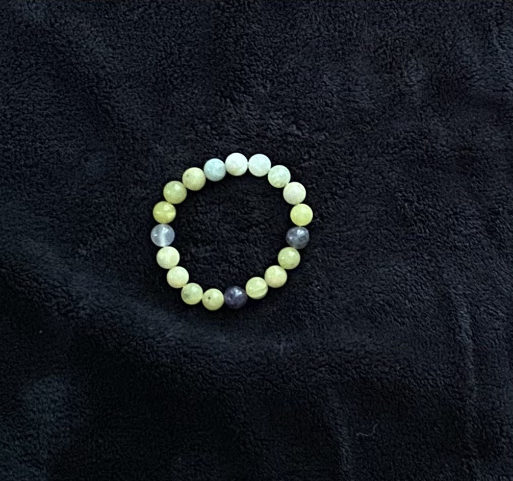 Green Gray White Round Stone Beaded Stretch Bracelet Sizable