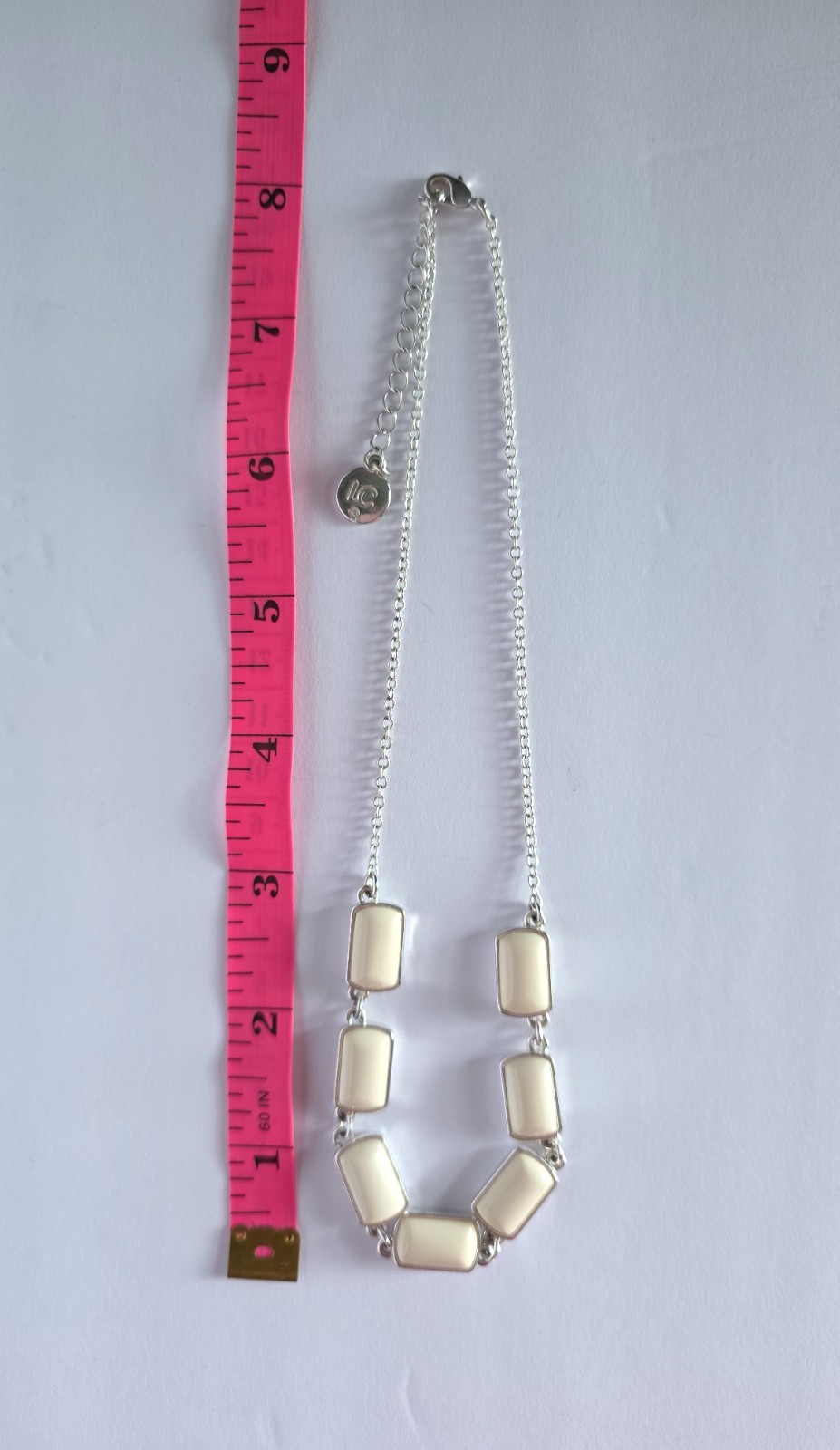 Liz Claiborne Silver Tone Geometric Station Necklace Cream Acrylic 16-18″