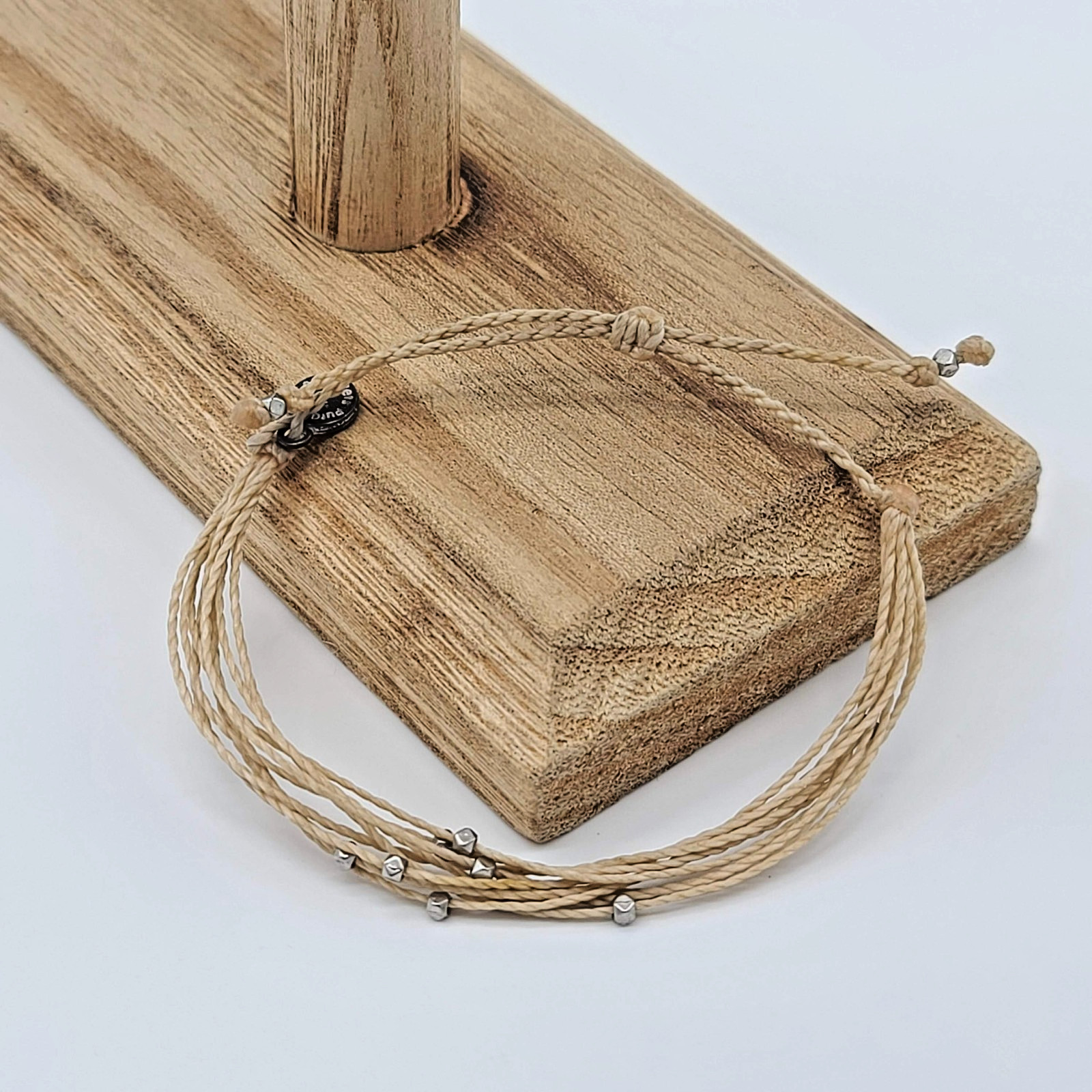 Pura Vida Vanilla Malibu Bracelet – Silver Faceted Beads, Iron P Tag