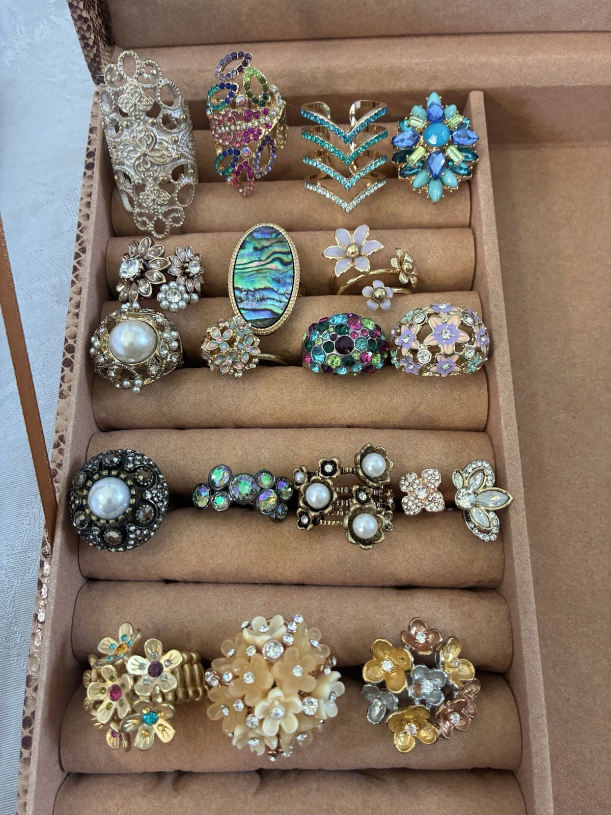 Lot Of 18 Statement Rings Sz 8 And 9