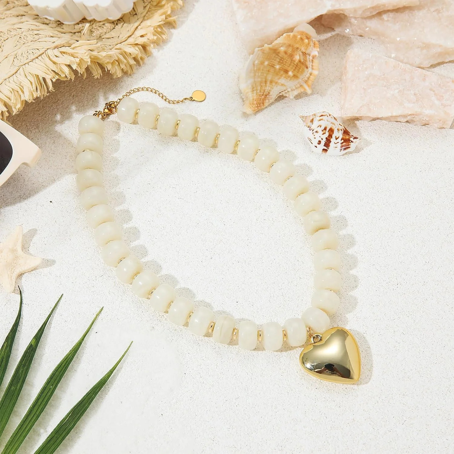 Beaded Necklaces for Women Big Bead Boho Choker Necklace Trendy Heart Jewelery